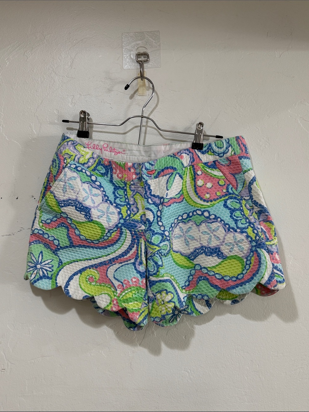 Lilly Pulitzer Scalloped Hem Paisley Shorts - Pink Blue Green Buttercup Short